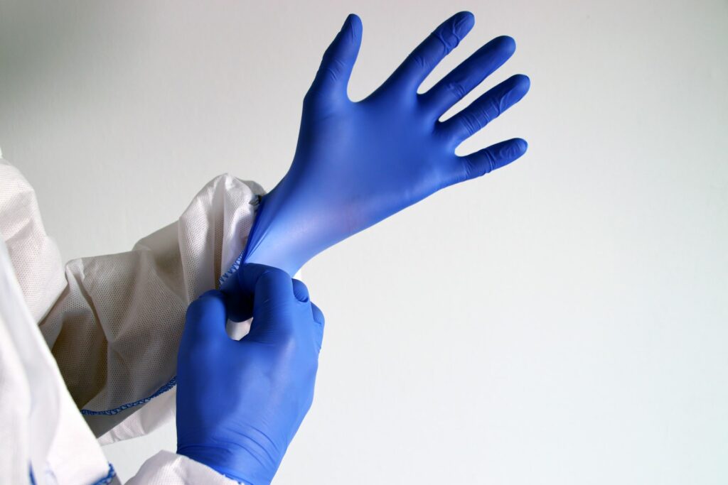 Ochrona przed patogenami dzięki rękawiczkom jednorazowym